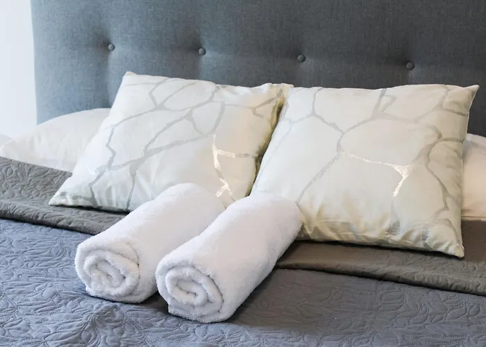 13th Floor Cityview Luxury * تالين